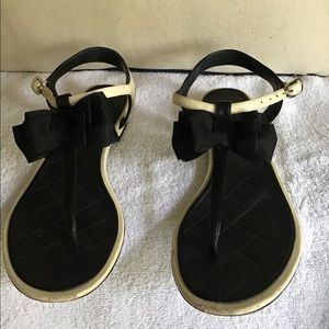 Chanel beige leather sandals.